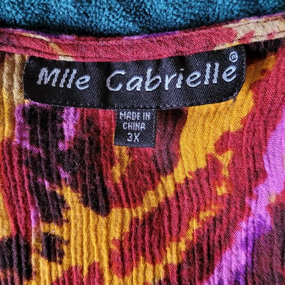 Pleated Animal Print Dress - Picture 4 of 5